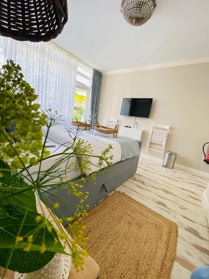 De Tuinkamer-----Prive Diner Op De Kamer Mogelijk!!! Hoogeveen Kültér fotó
